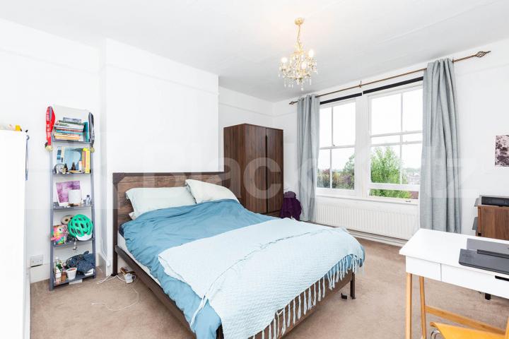 Top floor 2 bedroom property within a period conversion in Muswell Hill Methuen Park, Muswell Hill 